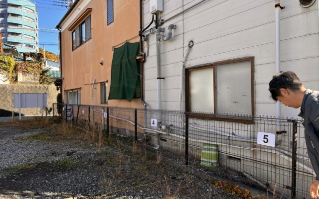 伊豆の国市 駐車場ロープ 設置後の様子